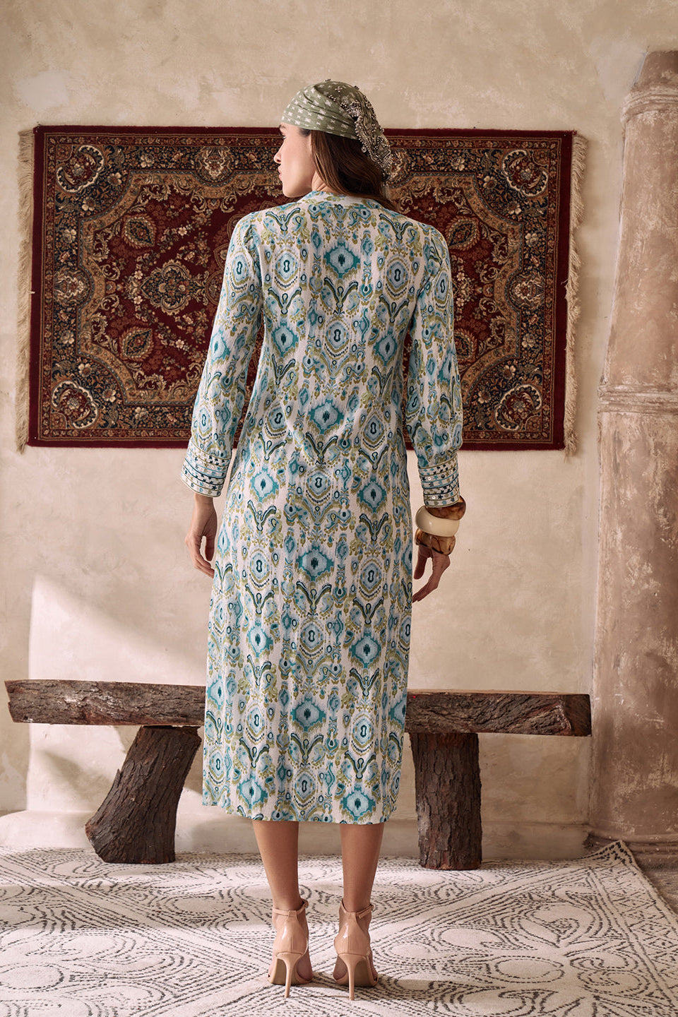 Amagyaa noor blue kaftan