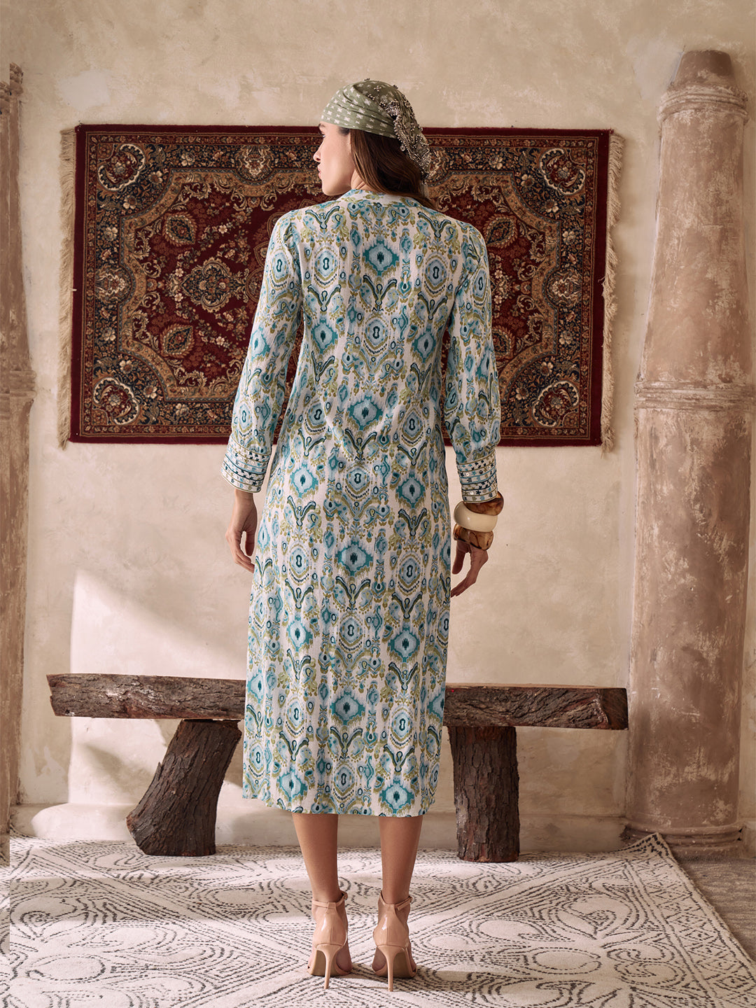 Amagyaa noor blue kaftan