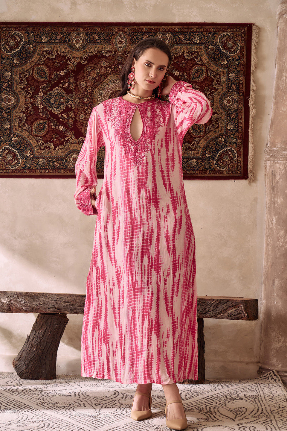 Amagyaa pink kaftan