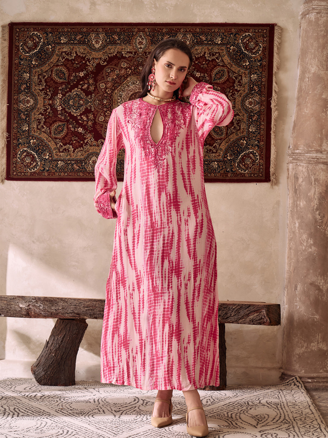 Amagyaa pink kaftan