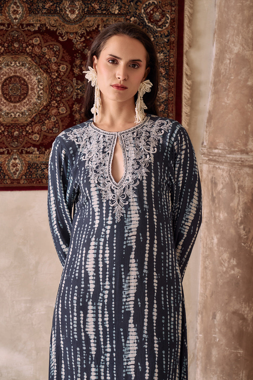 Amagyaa noor navy blue kaftan