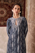Amagyaa noor navy blue kaftan