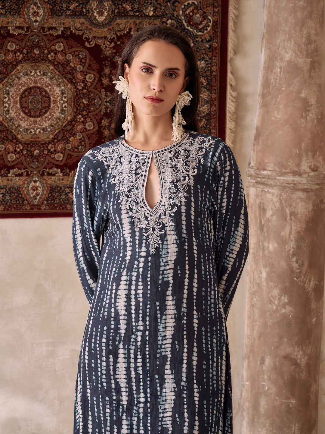 Amagyaa noor navy blue kaftan