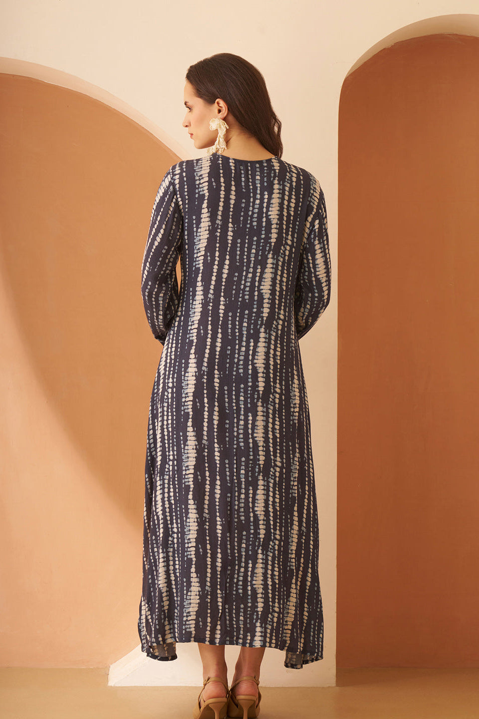Amagyaa noor navy blue kaftan