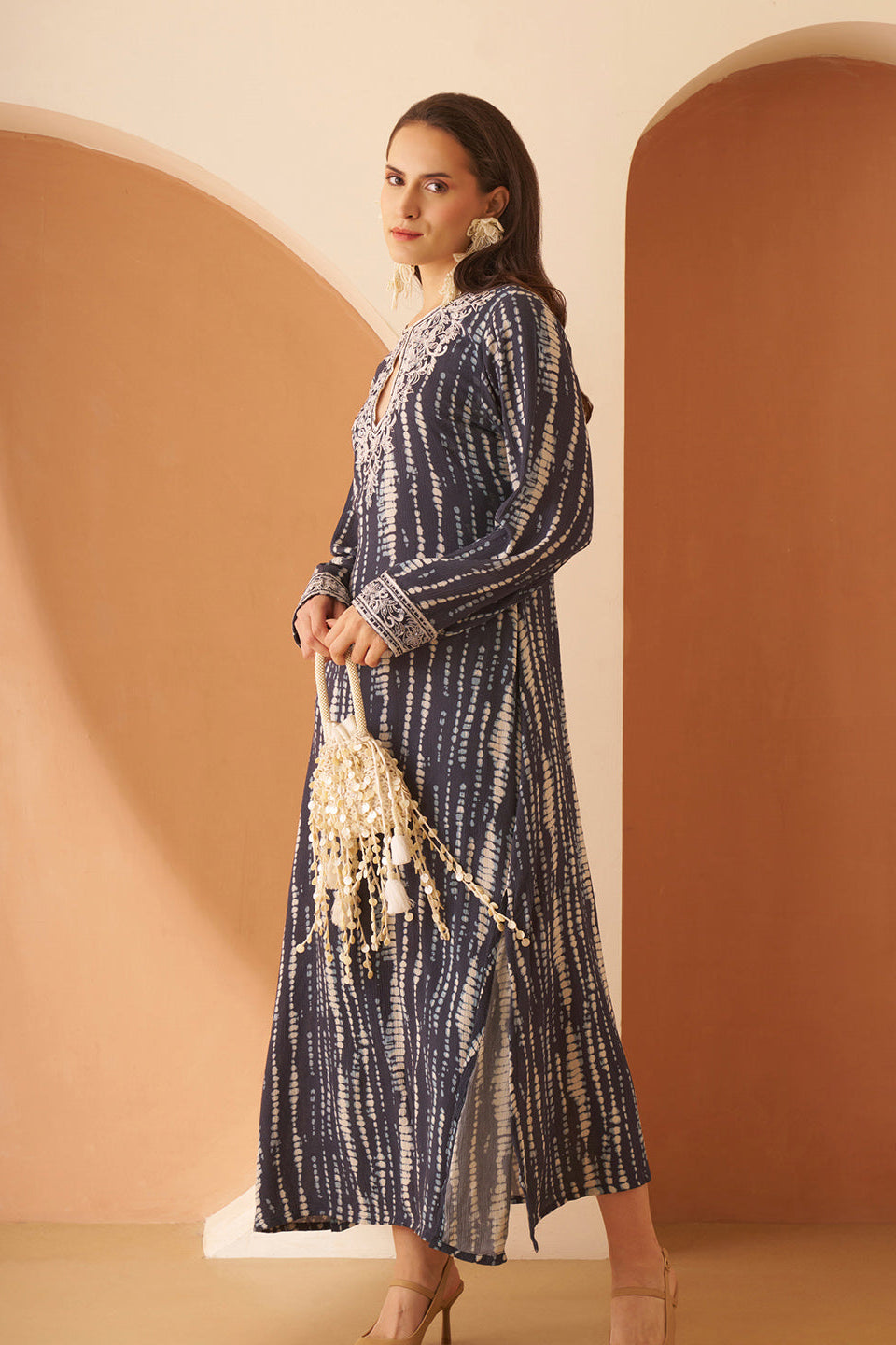 Amagyaa noor navy blue kaftan