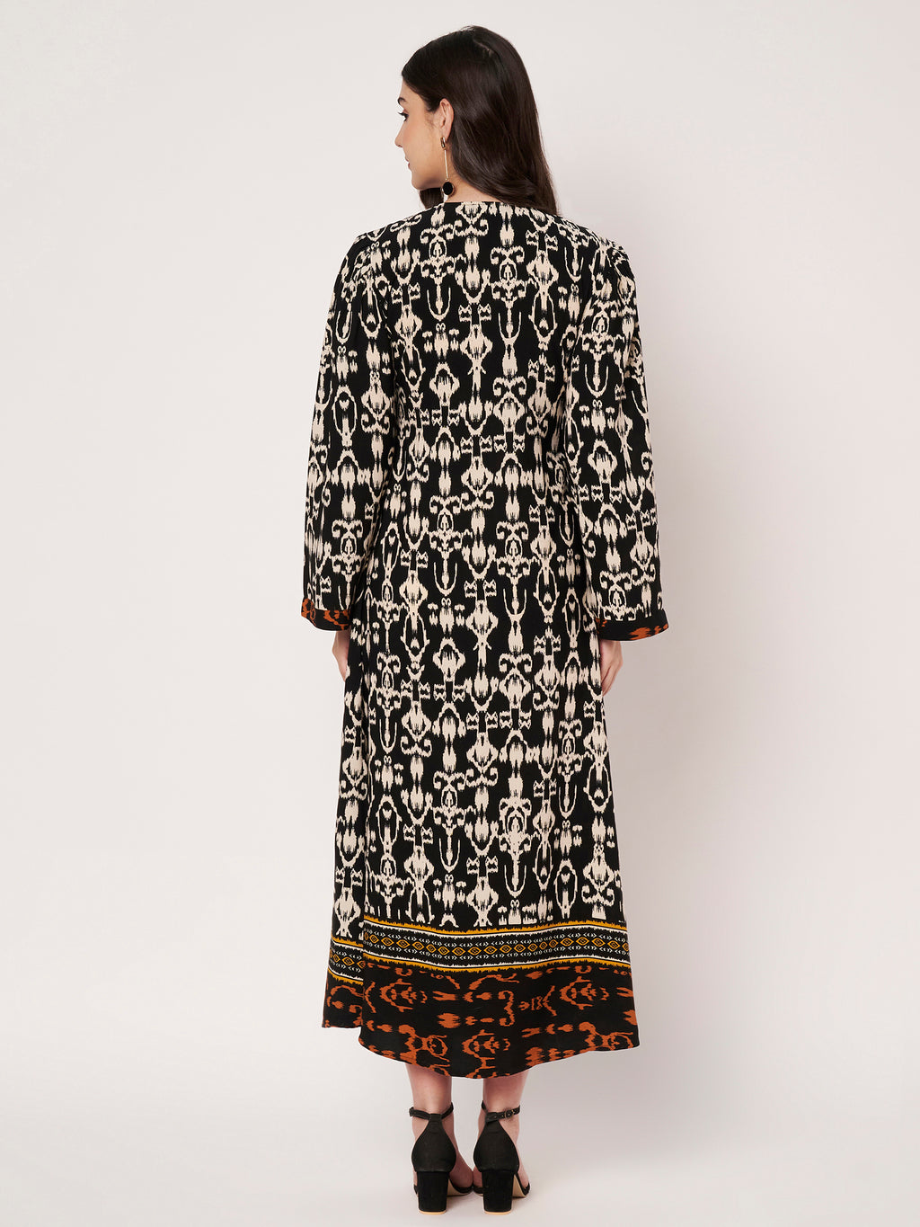 Noor Kaftan by Amagyaa -  Black