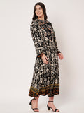 Noor Kaftan by Amagyaa -  Black