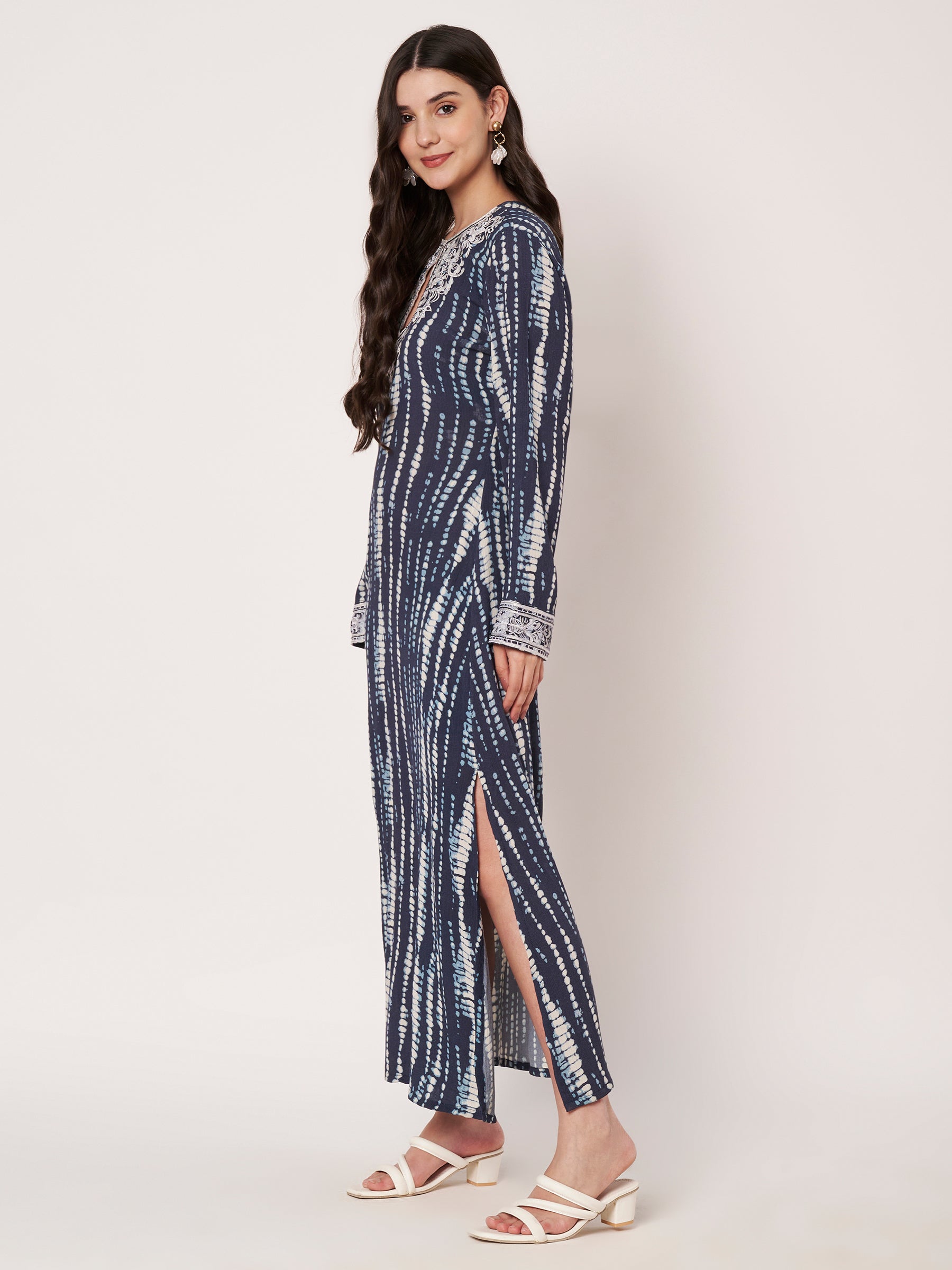 Noor Navy Blue Kaftan by Amagyaa