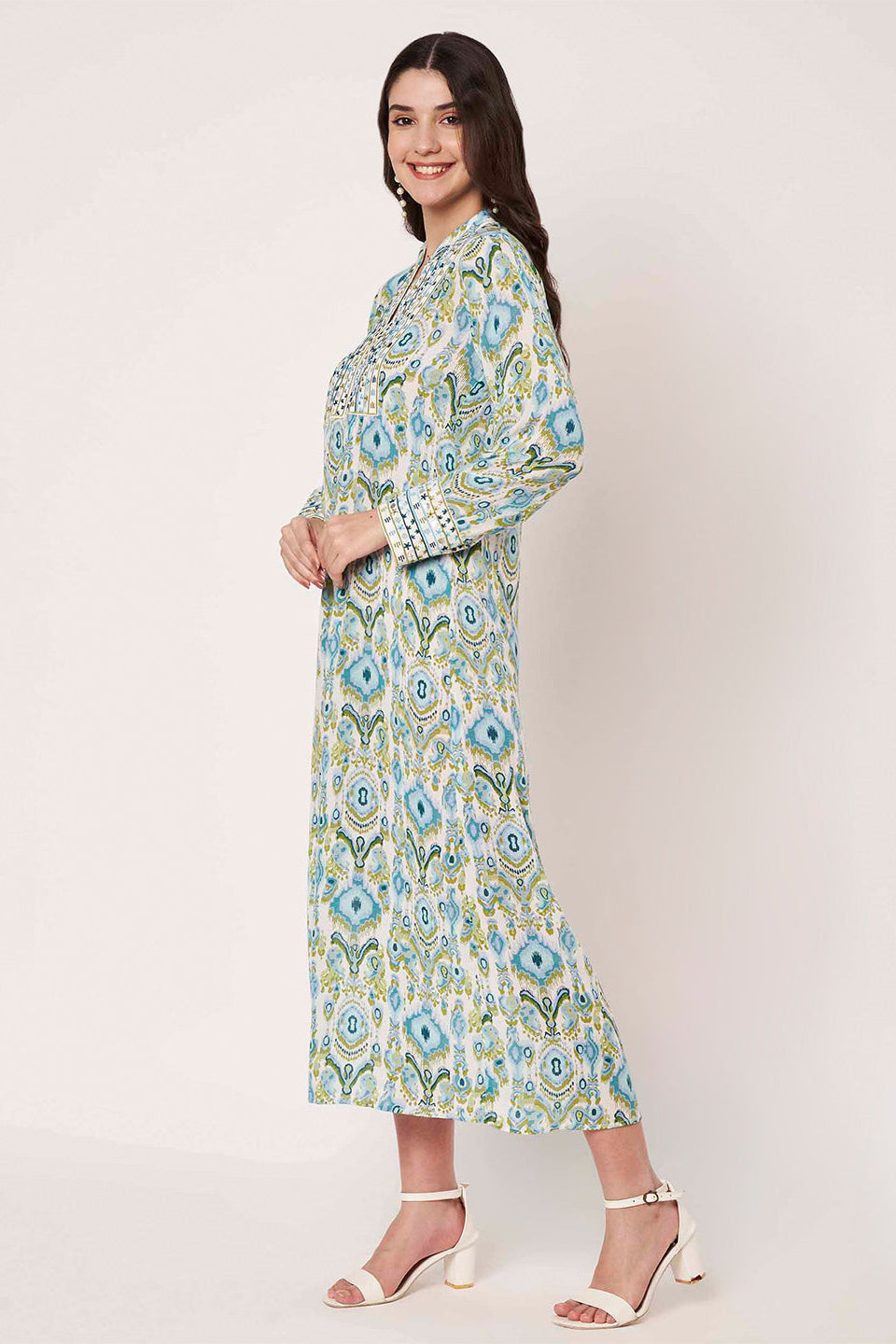 Amagyaa noor blue kaftan