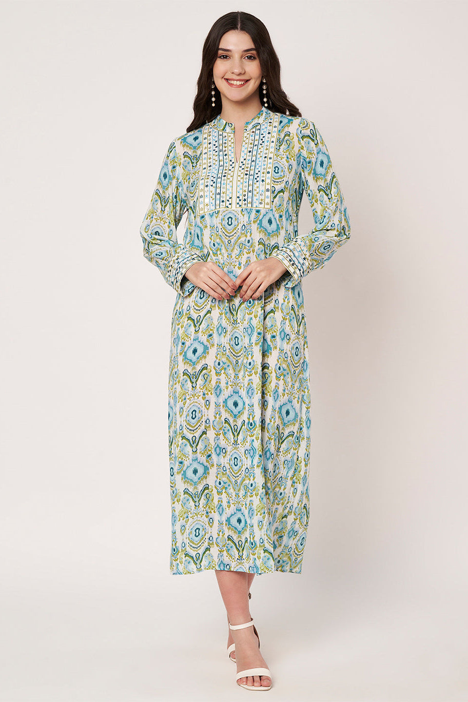 Amagyaa noor blue kaftan