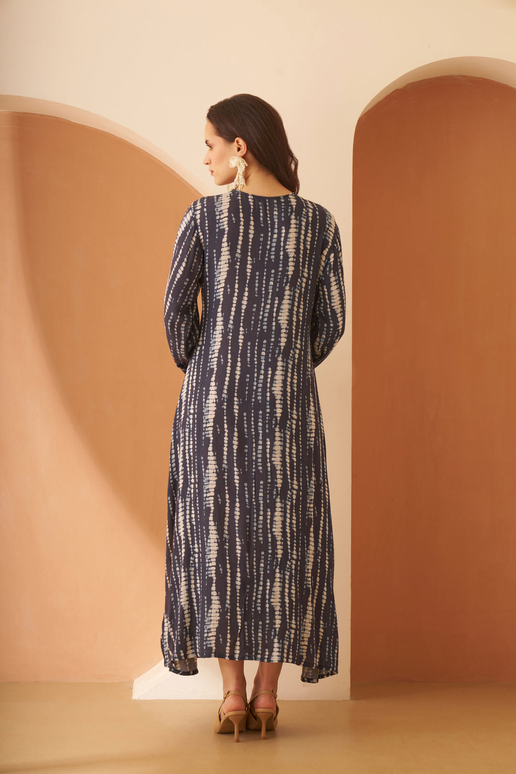 Noor Navy Blue Kaftan by Amagyaa